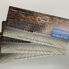 Flyer für Design, Layout und Druck mit Produktübersicht und Firmenlogo